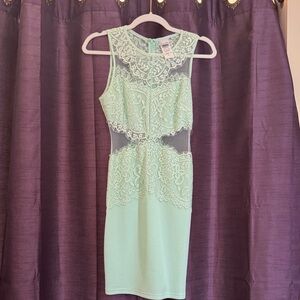 Chic Mint Lace Mini Dress